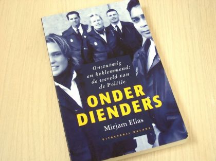 Kaft van Onder dienders