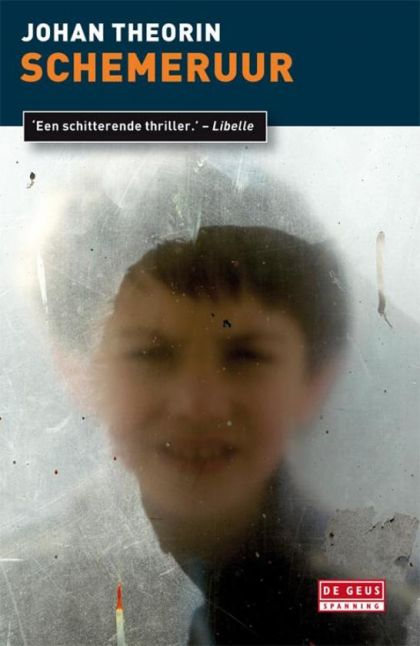 Kaft van Schemeruur